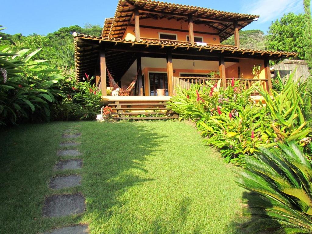 Vista da Casa Praia de Santiago em Toque-Toque Pequeno com jardim.
