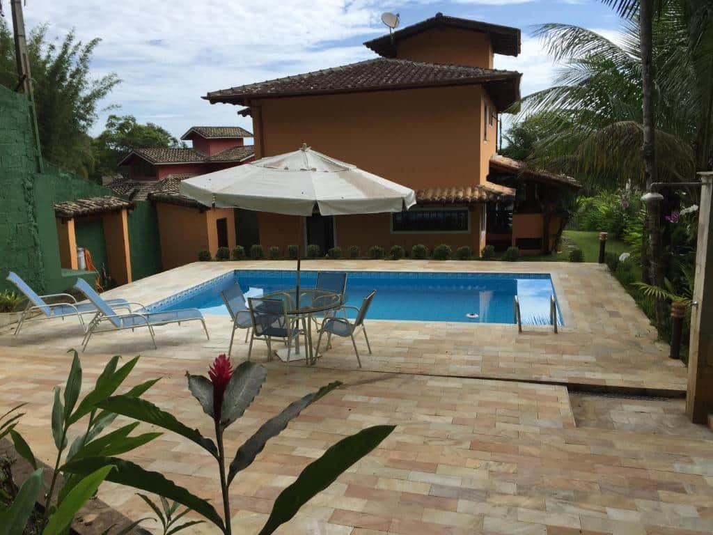 Vista da piscina Casa Praia de Santiago em Toque-Toque Pequeno.